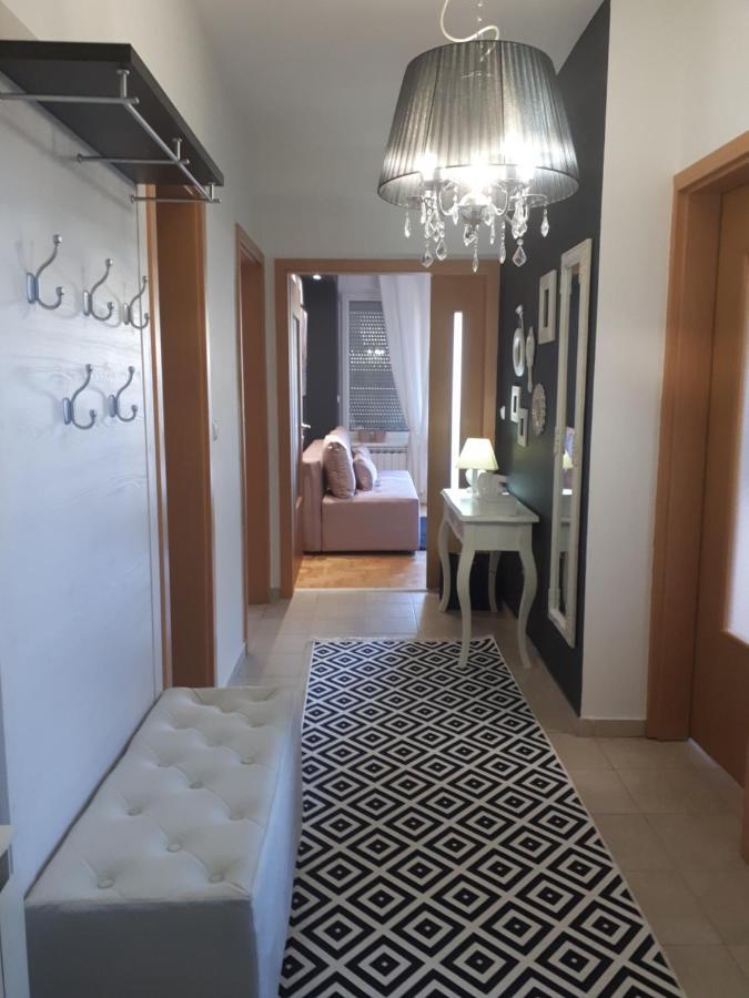 Apartman Diva 图兹拉 外观 照片