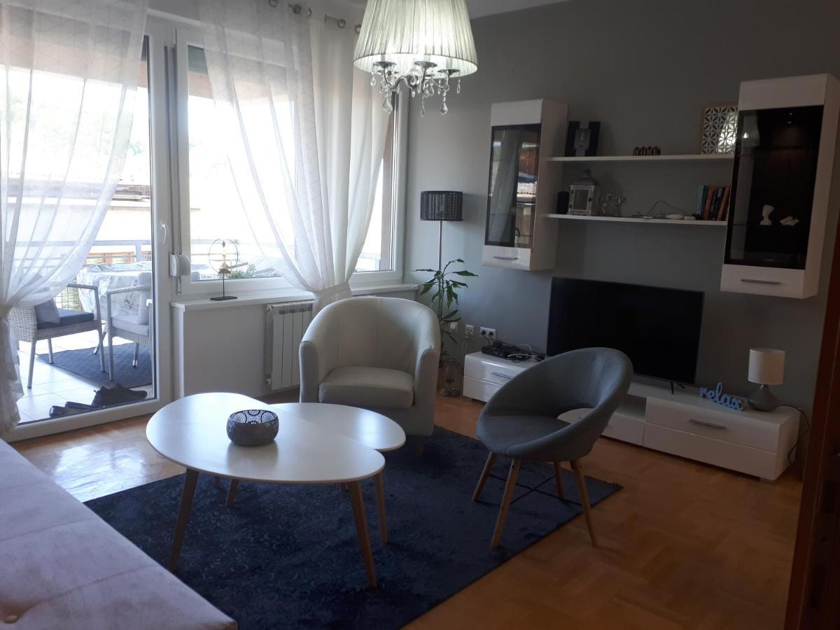 Apartman Diva 图兹拉 外观 照片
