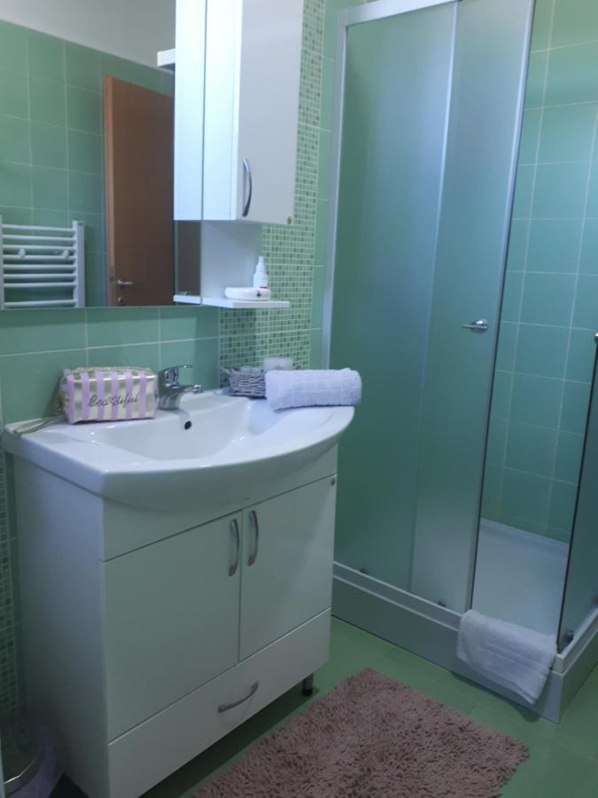 Apartman Diva 图兹拉 外观 照片